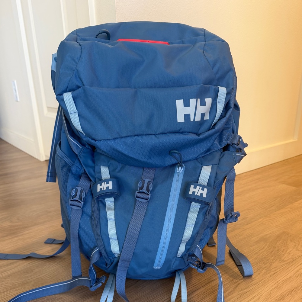 Helly Hansen Women's Relay Backpack RECCO®, 42L Hiking Backpack
